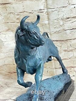 Majestic Bronze Art Sculpture Statue Vache Classique Taureau Signé Lecoutier