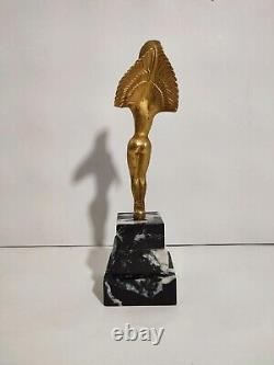 Mascotte en Bronze Doré Art Déco / 1930's France / Statue Sculpture Victoire