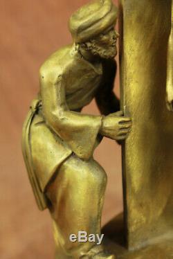 Or Patine Lurking Deux Arabe Hommes Nue Femme Bronze Sculpture Figurine Art Déco