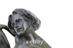 Original Sculpture en Bronze Erotique Femme Nue Sex Art Deco Par Nino Oliviono