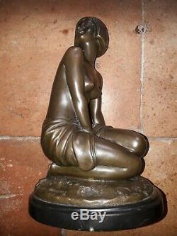 Sculpture Art Déco bronze Amedeo Gennarelli 1881-1943 Jeune fille accroupie