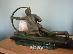 Sculpture Art Deco signée patiné bronze sur marbre Le Chasseur à l'arc