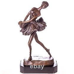 Sculpture Ballerina Art déco en bronze sur un marbre noir d'après Degas