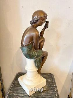 Sculpture De Femme En Bronze Style Art Déco Sur Socle Pierre Blanche Début Xxeme