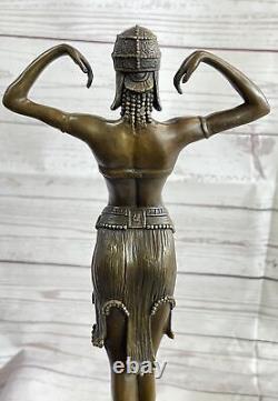 Sculpture En Bronze Art Déco Danseuse ILLUSION DE VERTU. Signée D. H. Chiparus