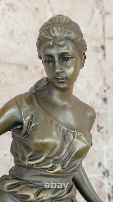 Sculpture En Bronze Art Déco Femme Européenne Figurine Fille Ouvre D'Art Détail