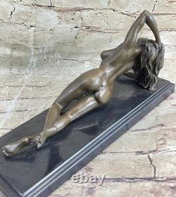 Sculpture En Bronze Art Déco Figurine De Femme Nue Rêvant Signée