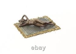 Sculpture En Bronze D'un Nu Féminin Sur Tapis Style Art Viennois