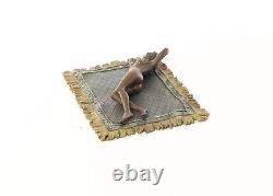 Sculpture En Bronze D'un Nu Féminin Sur Tapis Style Art Viennois