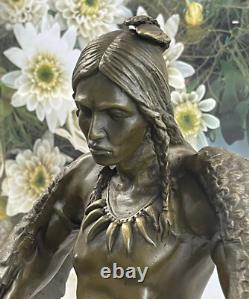 Sculpture En Bronze Fait Main Vente Art Guerrier Indien Américain Milo Signé