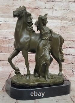 Sculpture En Bronze Milo Femme Et Cheval Style Art Nouveau Ouvre Signée