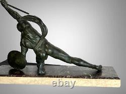 Sculpture En Bronze Signée Salvator. Melanie Le Gladiateur Époque Art Deco