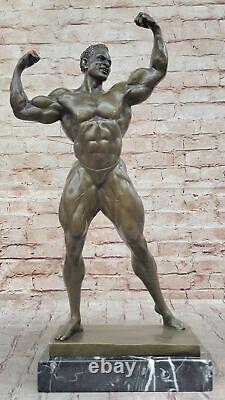 Sculpture Figurine De Bodybuilder Musclé En Bronze D'Art Occidental Décor BR NR