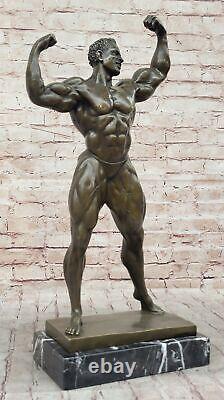 Sculpture Figurine De Bodybuilder Musclé En Bronze D'Art Occidental Décor BR NR