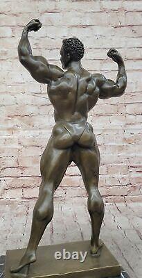 Sculpture Figurine De Bodybuilder Musclé En Bronze D'Art Occidental Décor BR NR