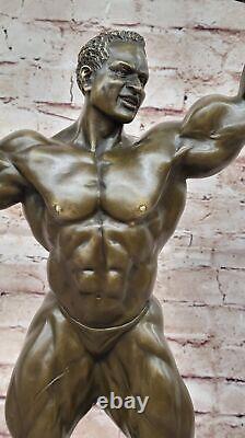 Sculpture Figurine De Bodybuilder Musclé En Bronze D'Art Occidental Décor BR NR