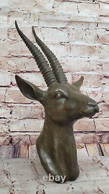 Sculpture Murale En Bronze Trophée Tête De Gazelle Art Déco Originale