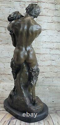 Sculpture Statue En Bronze Signée Antique Style Fille avec Un Faune 900' Art