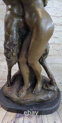 Sculpture Statue En Bronze Signée Antique Style Fille avec Un Faune 900 Art