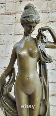 Sculpture Statue Femme En Bronze Spelter Art Déco Vintage Antique
