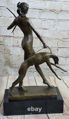 Sculpture Statue Nu Art Déco De Diane La Chasseresse En Bronze Signé Mythique NR