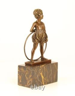 Sculpture bronze Art Déco fille avec cercle Hoop Girl d'après Ferdinand Preiss
