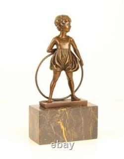 Sculpture bronze Art Déco fille avec cercle Hoop Girl d'après Ferdinand Preiss