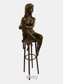 Sculpture bronze Art Déco semi nue femme sur tabouret d'après Pierre Collinet