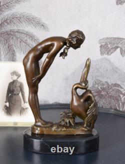 Sculpture en Bronze Art Déco Bonze Statuette Nue Avec Pelican Figurine Femme