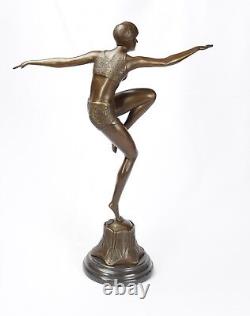 Sculpture en Bronze Une Danseuse Avec Brio Bronze Art Déco Sculpture