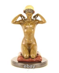 Sculpture en bronze Art Nouveau Femme nue avec collier d'après Paul Ponsard