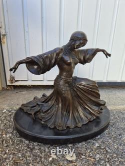 Sculpture en bronze Danseuse orientale signée Elis Art Déco