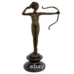 Sculpture en bronze Diane avec arche style antique statue en bronze figure