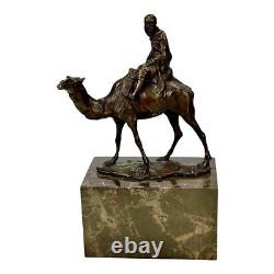 Sculpture en bronze véritable chameau cavalier sur socle en marbre art décora