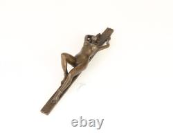 Sculpture érotique en bronze Art Déco d'une femme nue d'après J. Patoua