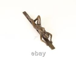 Sculpture érotique en bronze Art Déco d'une femme nue d'après J. Patoua