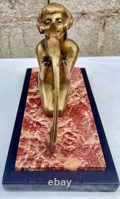 Sculpture statue Art-Déco 1920 1930 en bronze femme au faisan socle en marbre