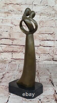Signée Original Rare Milo Abstrait Art Moderne Kissing Couple Bronze Sculpture