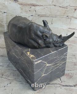 Signée Original Rhinocéros Avec / Corne Bronze Sculpture Art Déco de Style