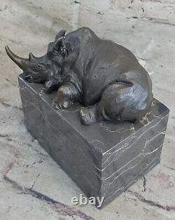 Signée Original Rhinocéros Avec / Corne Bronze Sculpture Art Déco de Style