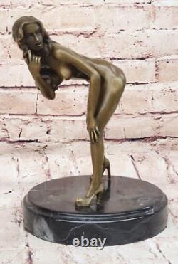 Statue En Bronze Art Déco De Fille Nue Sur Table Sculpture Sexy Ouvre D'Art NR