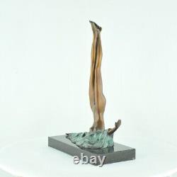 Statue Sculpture Danseuse Nue Acrobate Sexy Style Moderne Style Art Deco Bronze