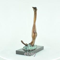 Statue Sculpture Danseuse Nue Acrobate Sexy Style Moderne Style Art Deco Bronze