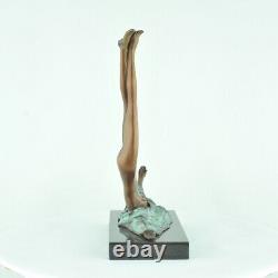 Statue Sculpture Danseuse Nue Acrobate Sexy Style Moderne Style Art Deco Bronze