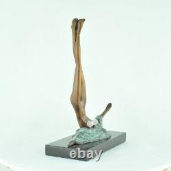 Statue Sculpture Danseuse Nue Acrobate Sexy Style Moderne Style Art Deco Bronze