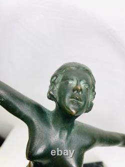 Statue Sculpture Danseuse nue Style Art Deco Art Nouveau Bronze Signée E. Urbain