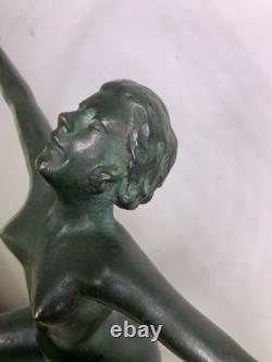Statue Sculpture Danseuse nue Style Art Deco Art Nouveau Bronze Signée E. Urbain