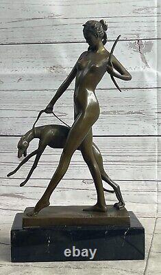 Statue Sculpture Diane Chasseresse Art Déco Style Chair Nouveau Style Bronze