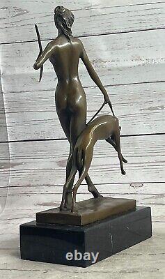 Statue Sculpture Diane Chasseresse Art Déco Style Chair Nouveau Style Bronze