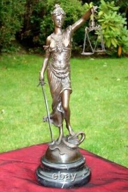 Statue Sculpture La justice Themis Style Art Deco Style Art Nouveau Bronze massi